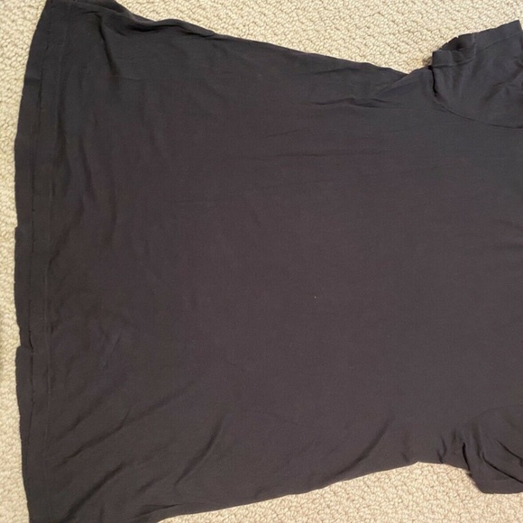 wildfox brand navaho distressed dark grey t-shirt - Picture 2 of 4